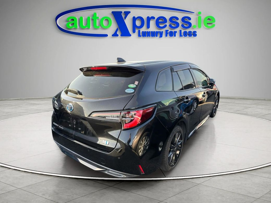 2021 Toyota Corolla - image 3