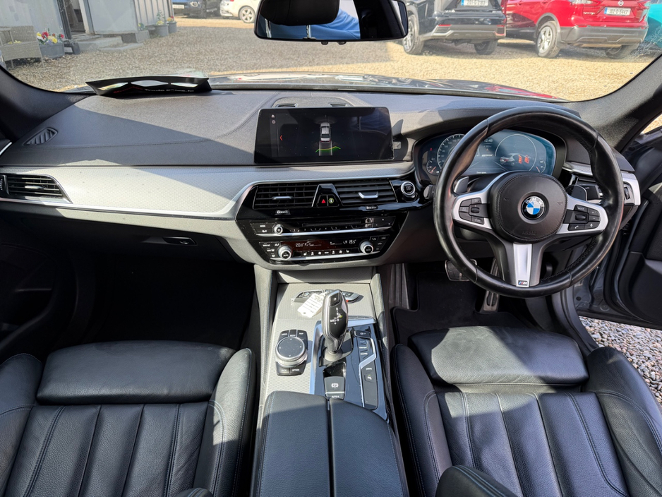 2018 BMW 5 Series - image 19
