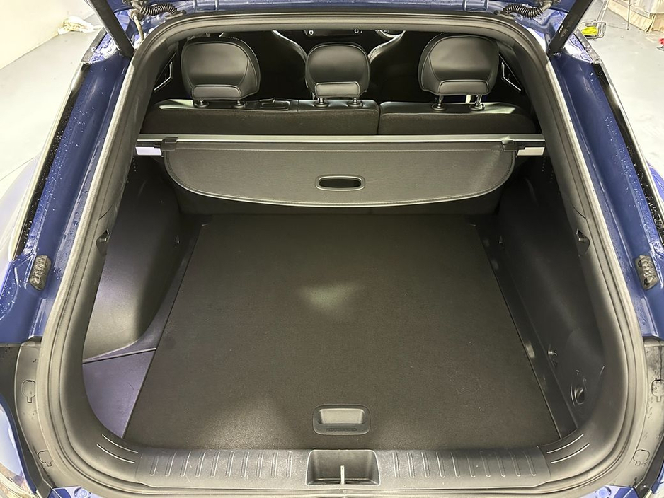 2023 Kia EV6 - image 28