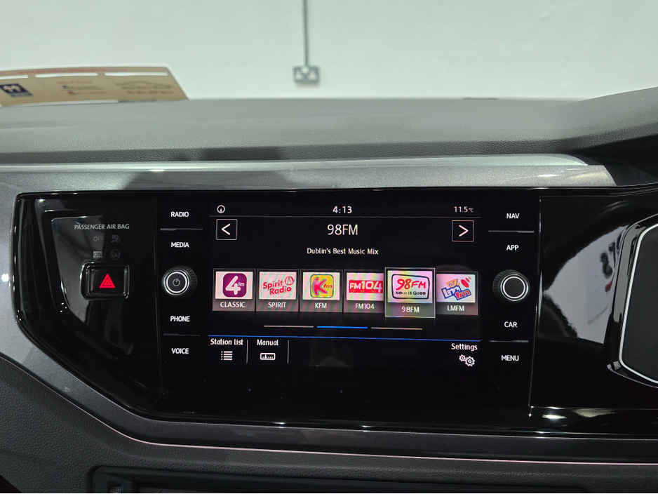 2020 Volkswagen Polo - image 17