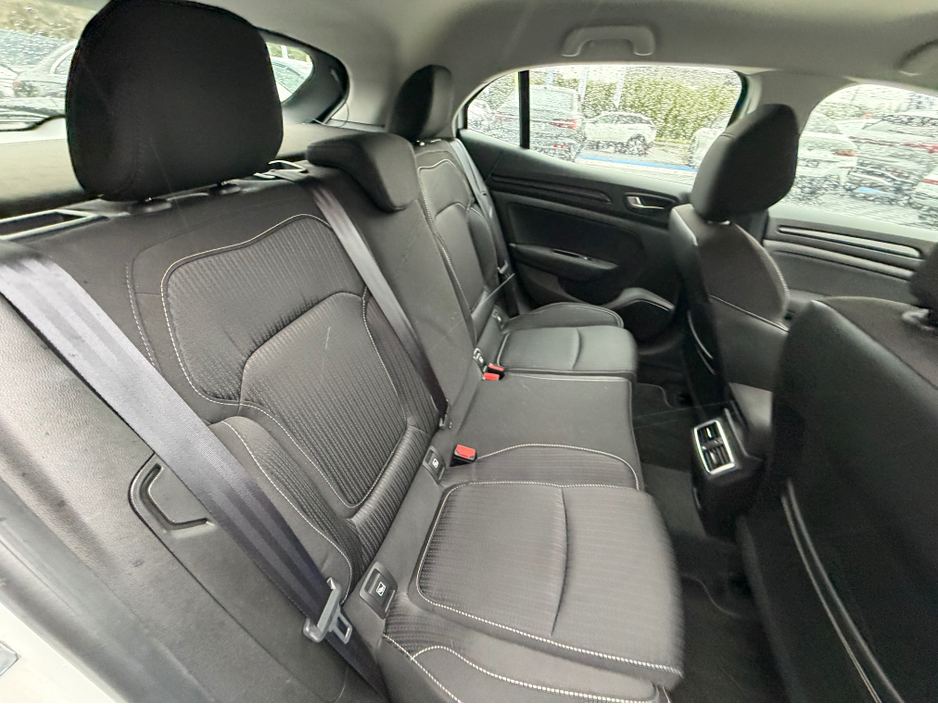 2018 Renault Megane - image 29