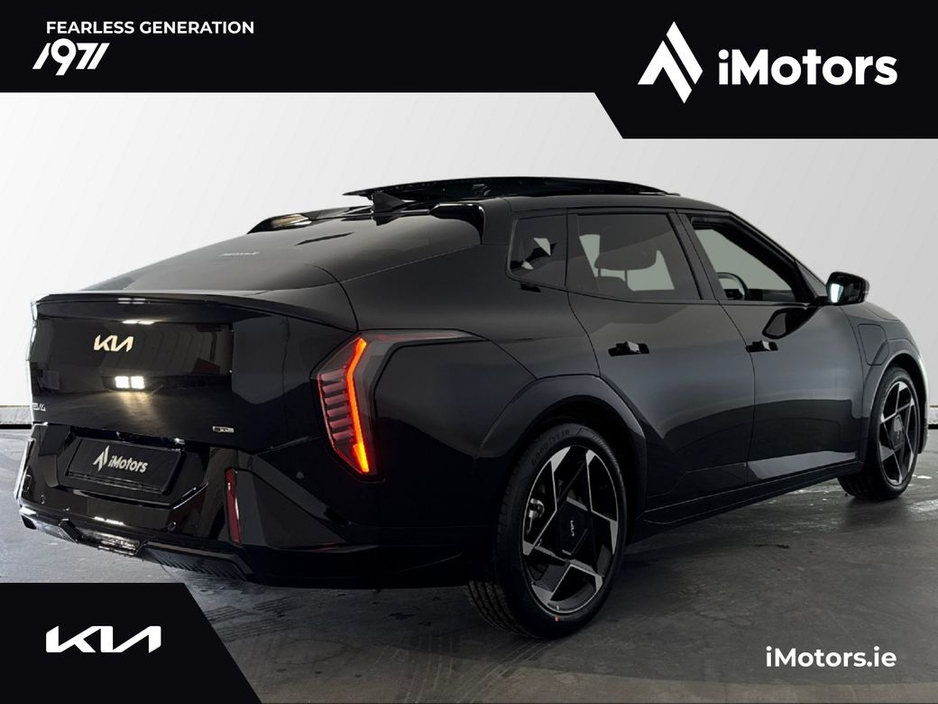 2025 Kia EV4 - image 6