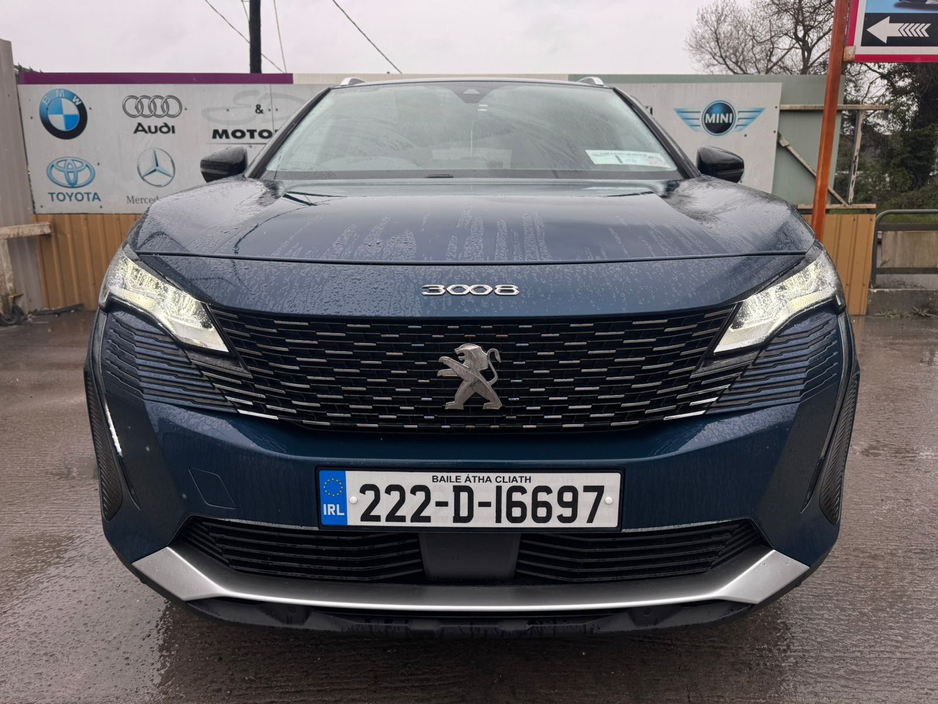 2022 Peugeot 3008 - image 5