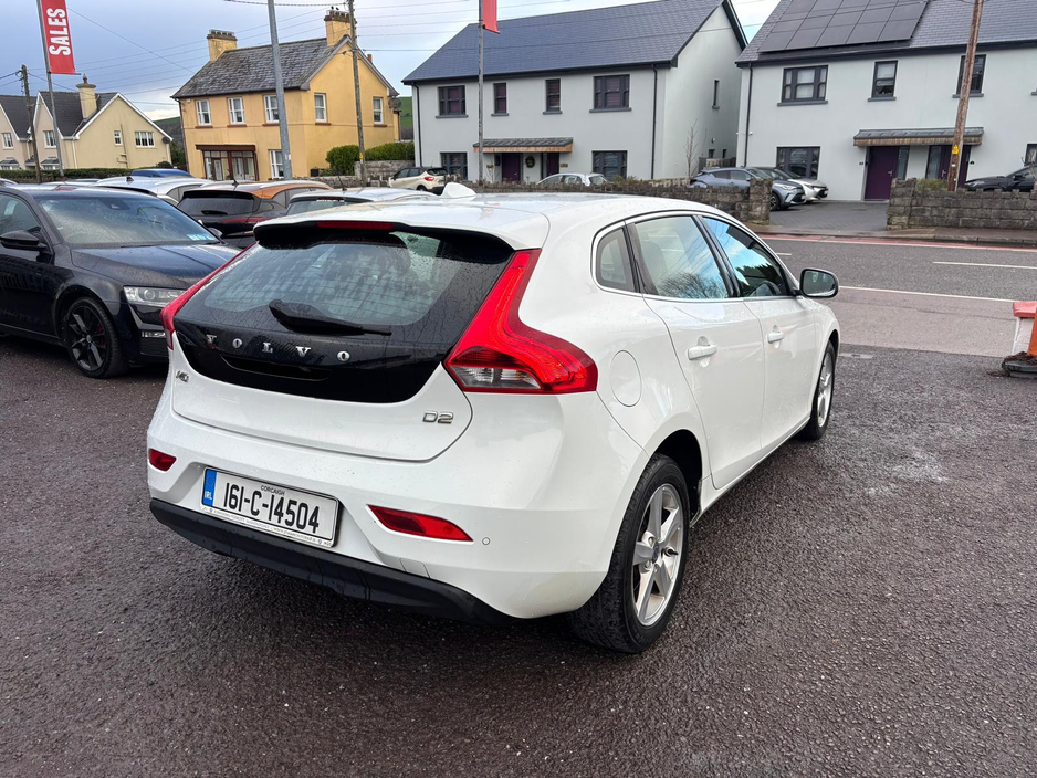 2016 Volvo V40 D2 SE 5DR  NEW  TIMING  BELT €10,950