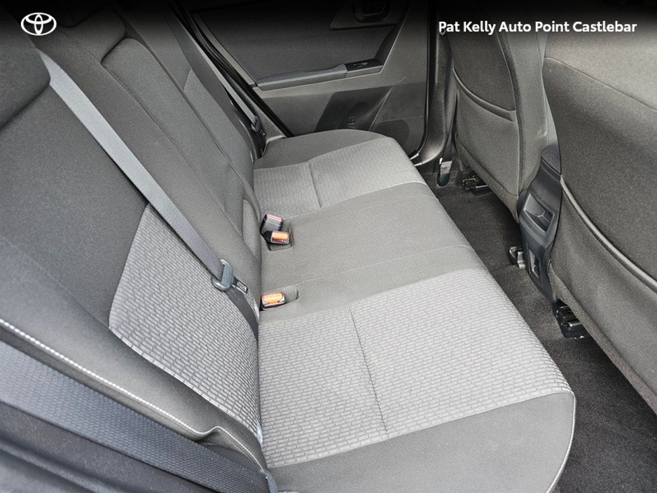 2015 Toyota Auris 1.33 5DR SOL 4DR €13,950