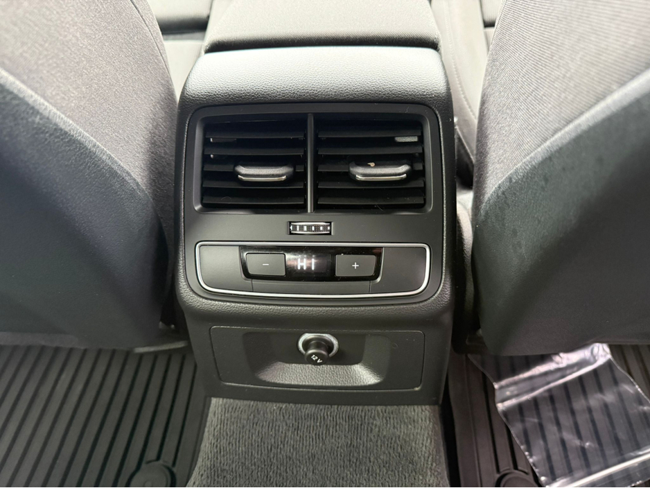 2017 Audi A4 - image 26
