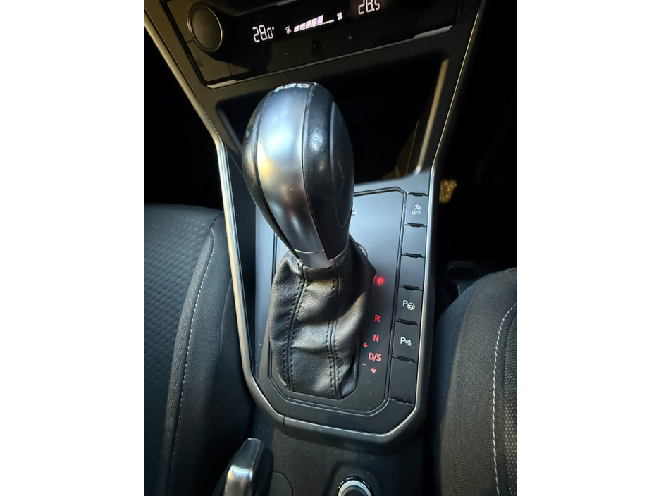 2019 Volkswagen Polo - image 12