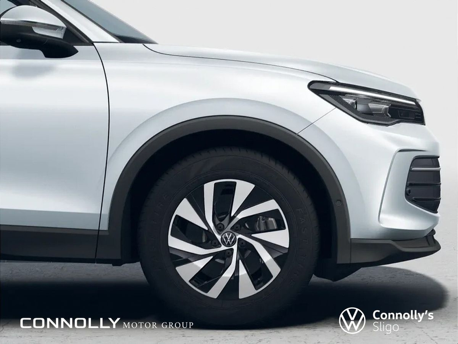 2026 Volkswagen Tiguan - image 7