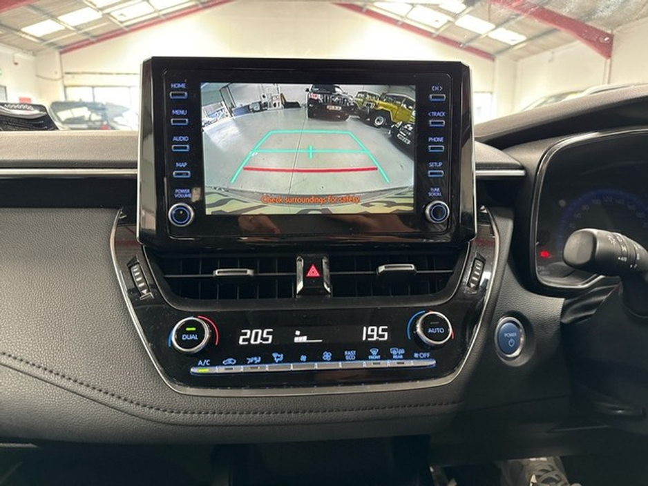 2022 Toyota Corolla - image 13