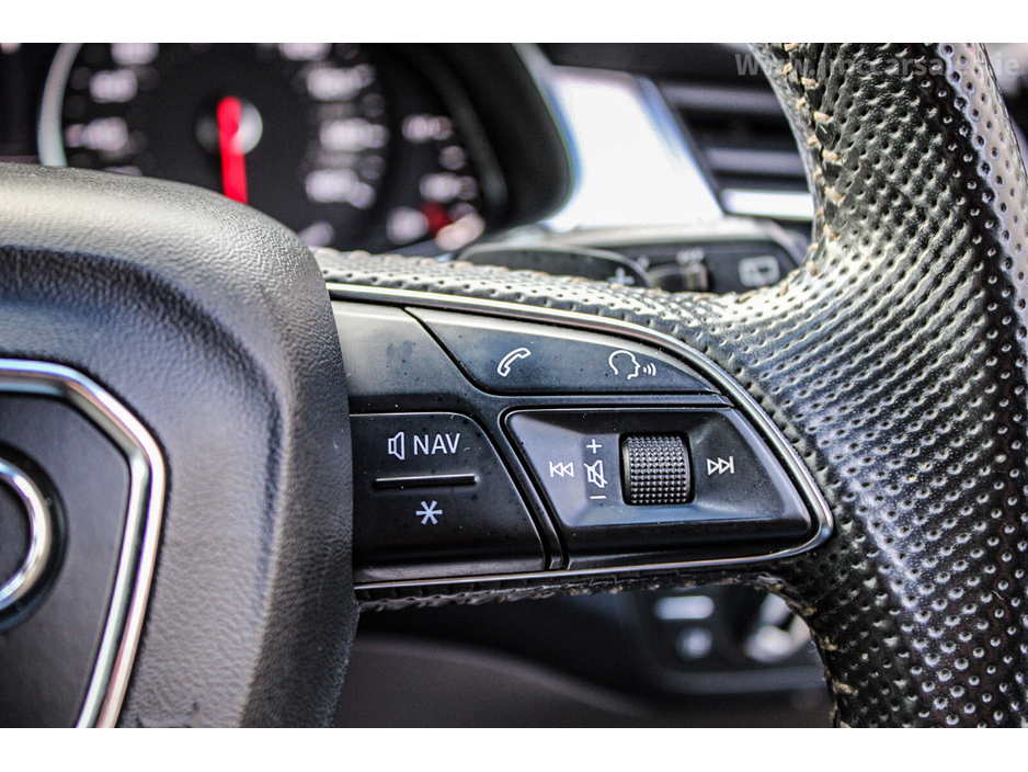 2017 Audi Q7  €37,995