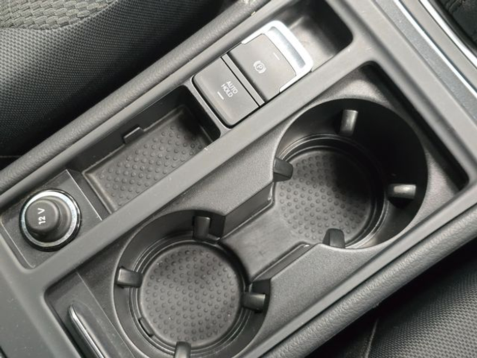 2018 Volkswagen Golf - image 25