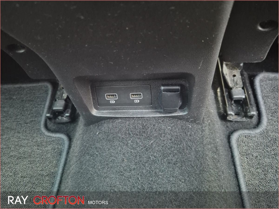 2020 Renault Kadjar - image 23