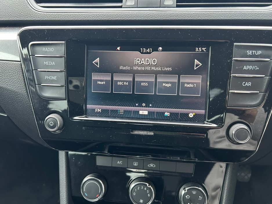 2019 Skoda Superb Manual 5 door hatchback 2.0l diesel engine €8,750