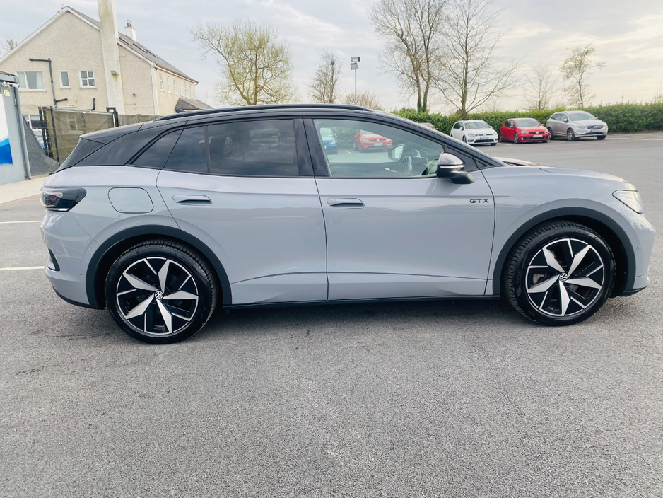 2024 Volkswagen ID.4 - image 3