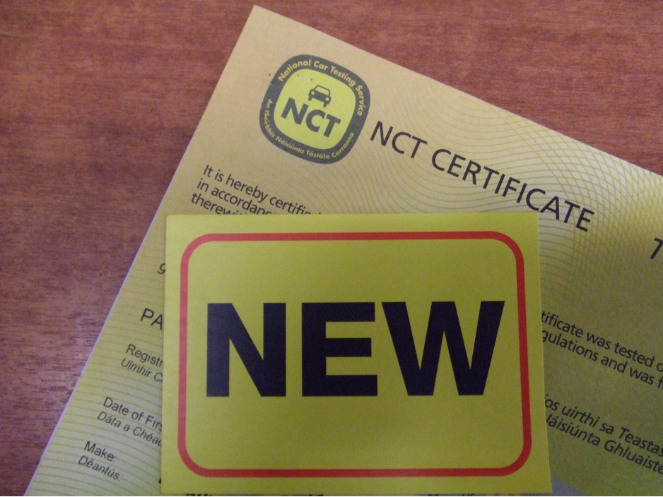 2011 Toyota Avensis - image 5