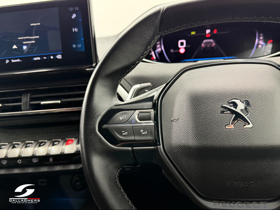 2023 Peugeot 5008 - image 18