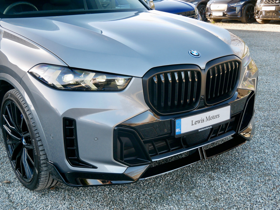 2025 BMW X5 xDrive50e M Sport €99,950