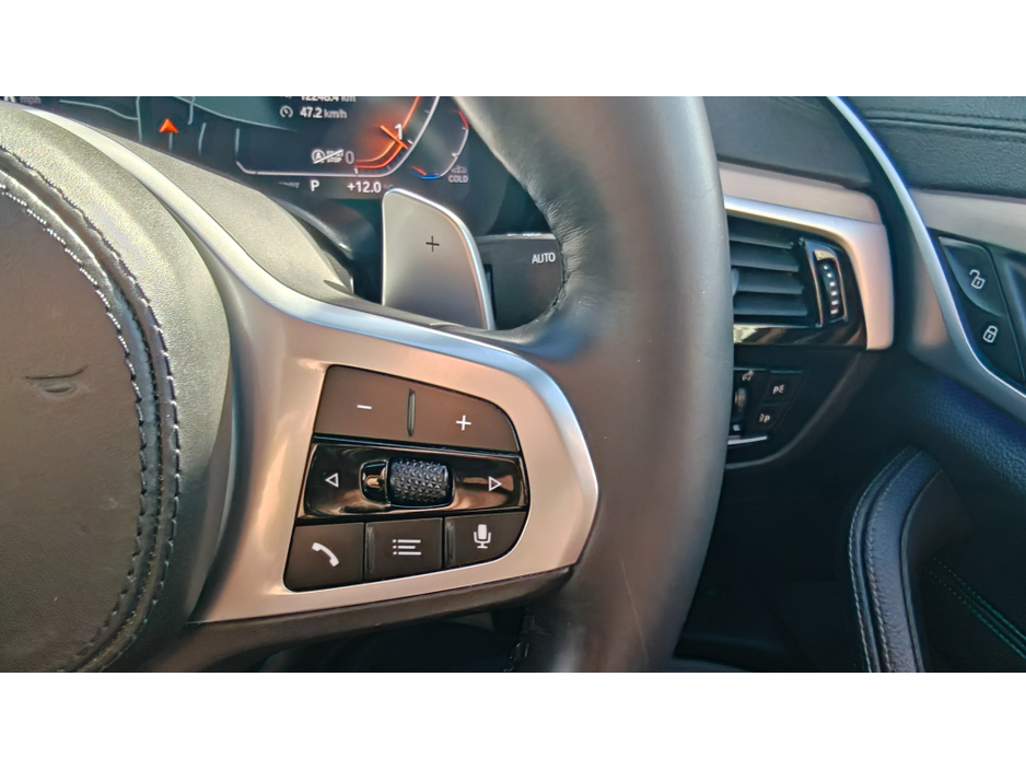 2019 BMW 5 Series - image 29