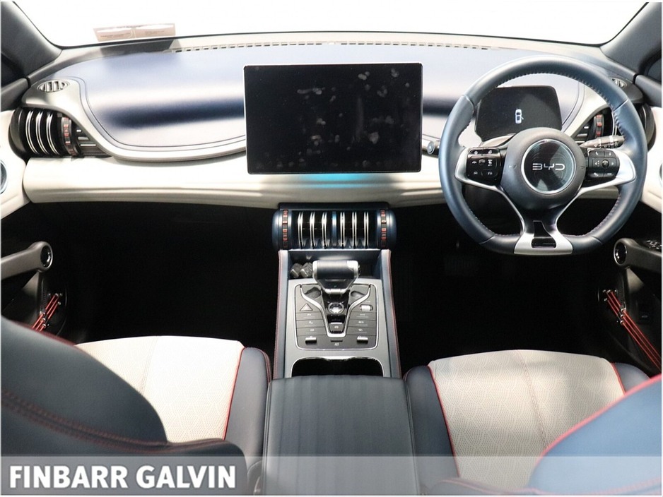 2025 BYD ATTO 3 - image 4