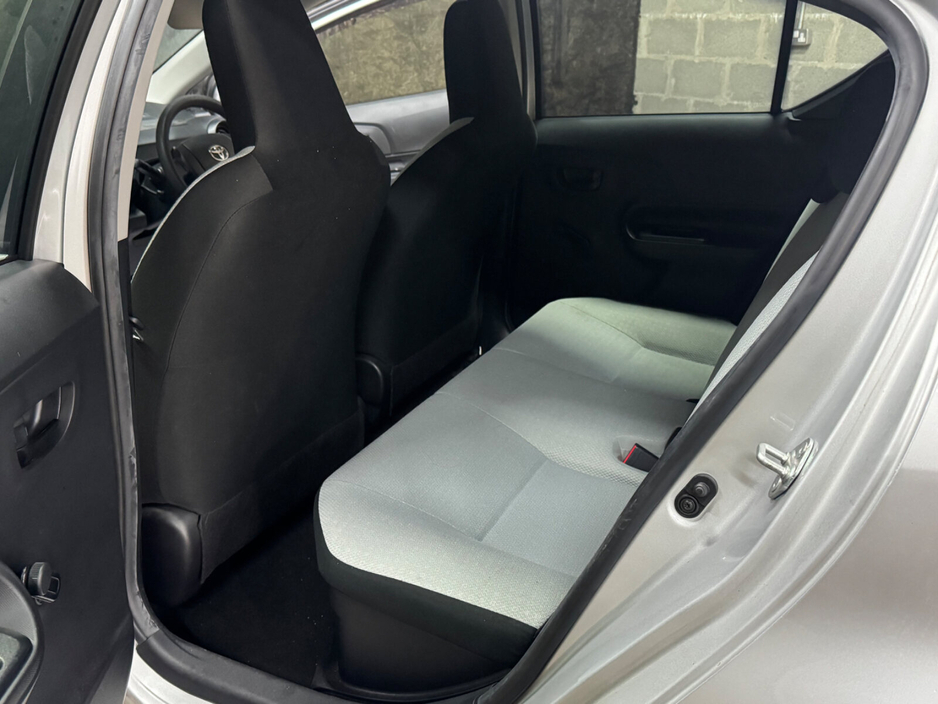 2019 Toyota Aqua - image 12