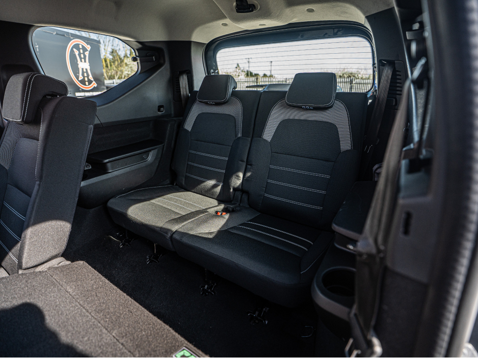 2022 Dacia Jogger - image 32