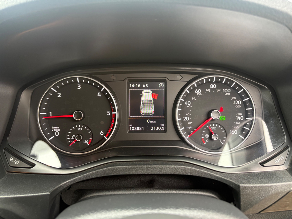 2020 Volkswagen Amarok - image 18