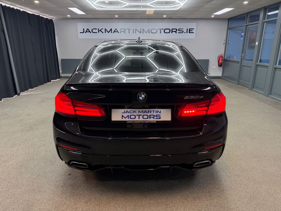 2019 BMW 5 Series - image 12