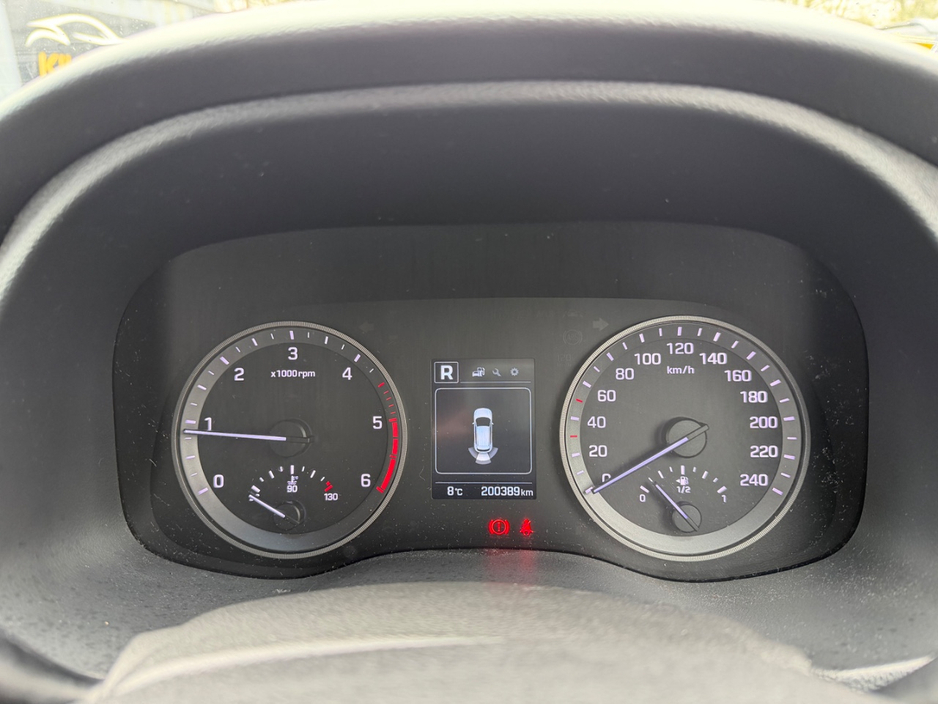 2016 Hyundai Tucson - image 38