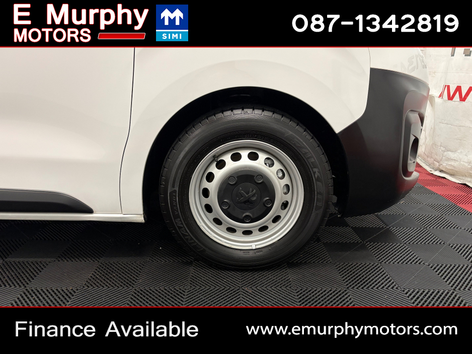 2021 Peugeot Expert - image 29