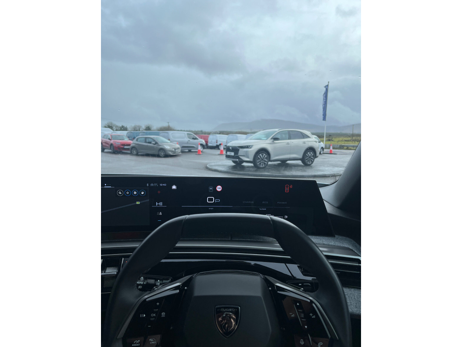 2025 Peugeot 3008 1.2 MHEV PureTech 136bhp eDCS6 Allure