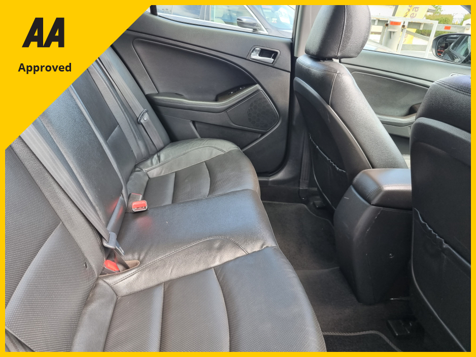 2015 Kia Optima - image 13