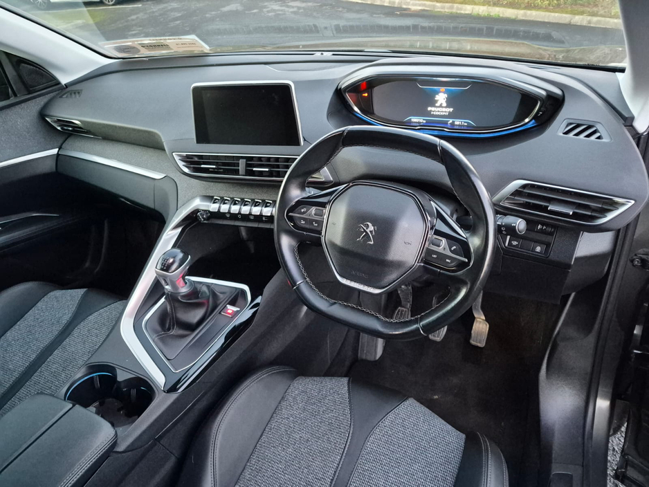 2019 Peugeot 3008  €14,999