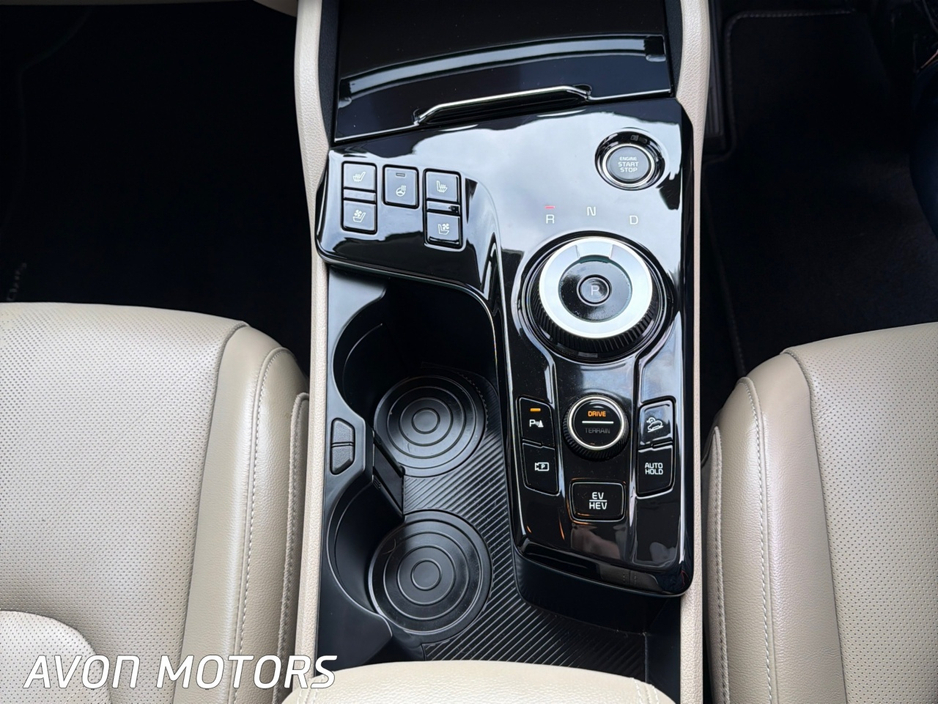 2023 Kia Sportage - image 21