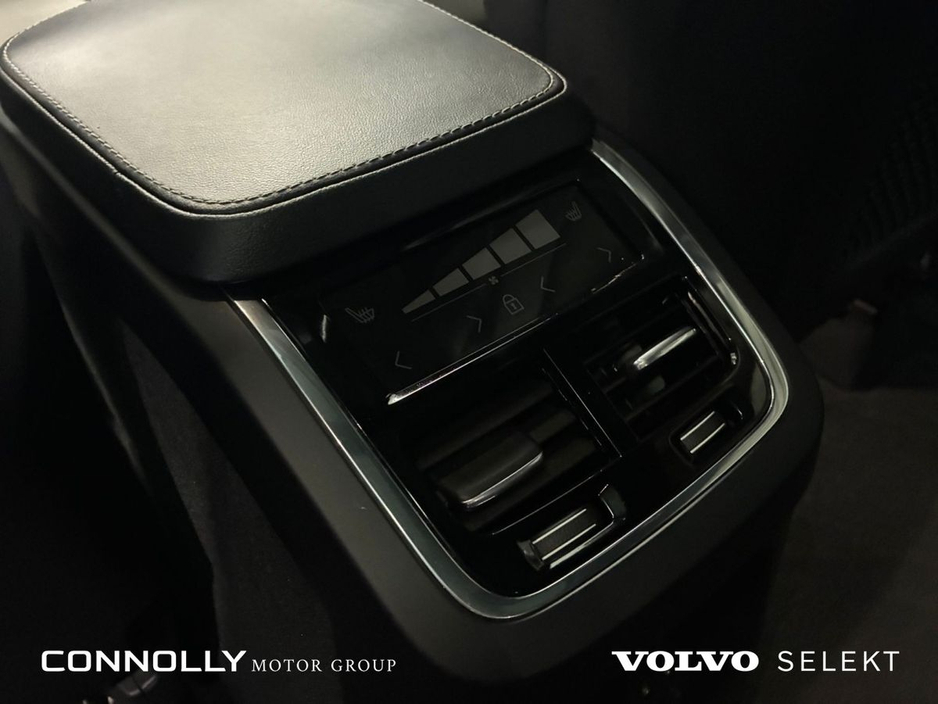 2021 Volvo XC90 T8 R-Design PHEV €605pm €52,995