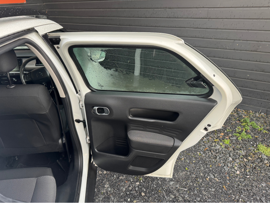 2015 Citroen C4 Cactus 1.2 PURETECH FEEL 5DR €6,995