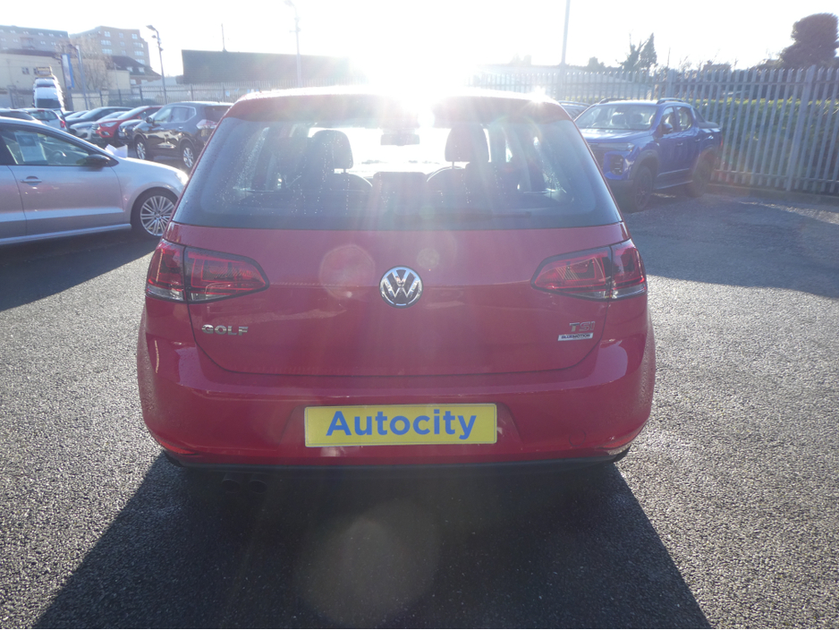 2015 Volkswagen Golf TSI Bluemotion €13,950