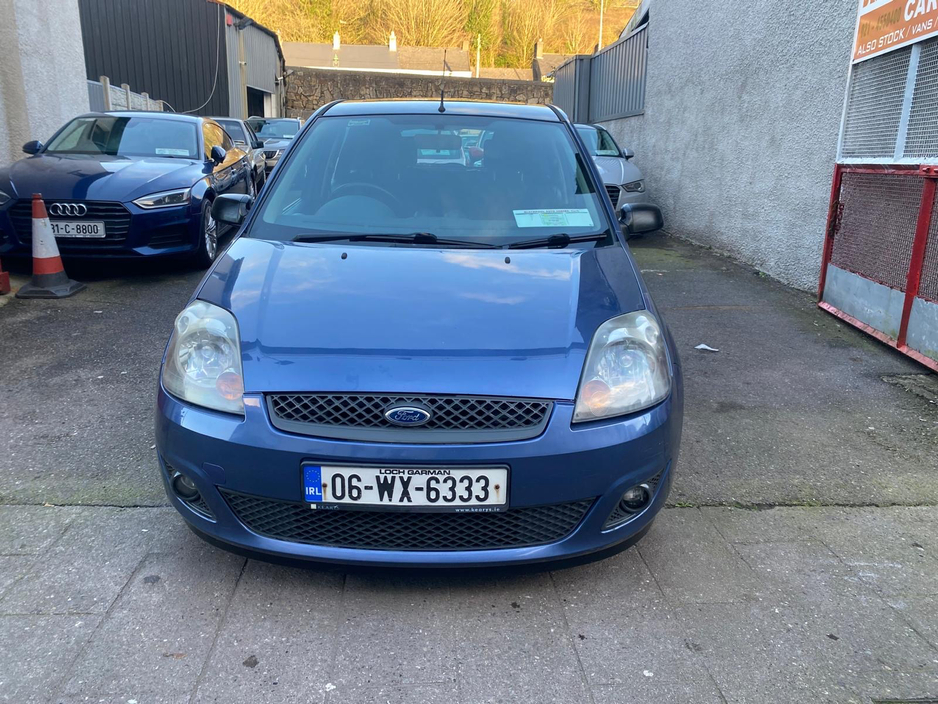 2006 Ford Fiesta - image 17