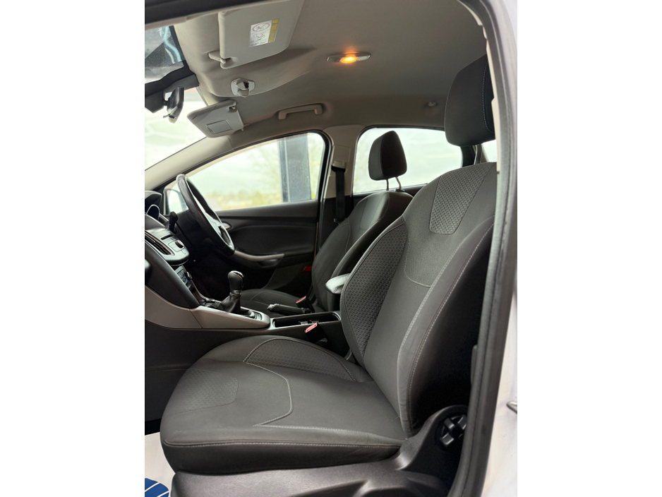 2016 Ford Focus 1.0 ECOBOOST ZETEC 100PS 5DR T €9,950