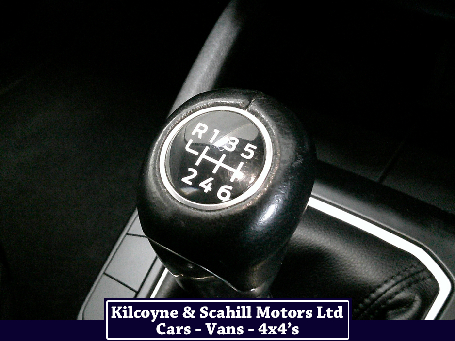 2019 Ford Focus - image 25