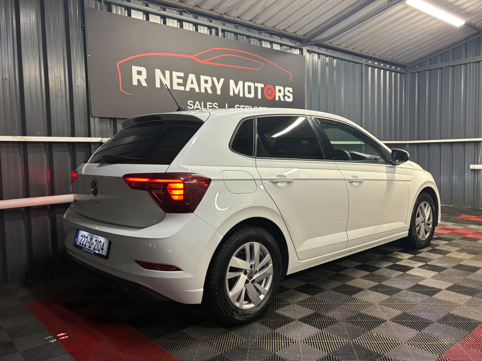 2022 Volkswagen Polo - image 5
