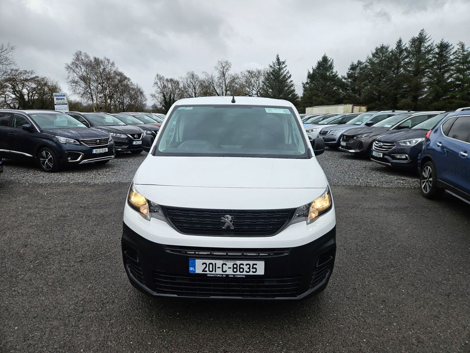 2020 Peugeot Partner Active 1.5 Blue HDI 100 6.2 3D €12,990