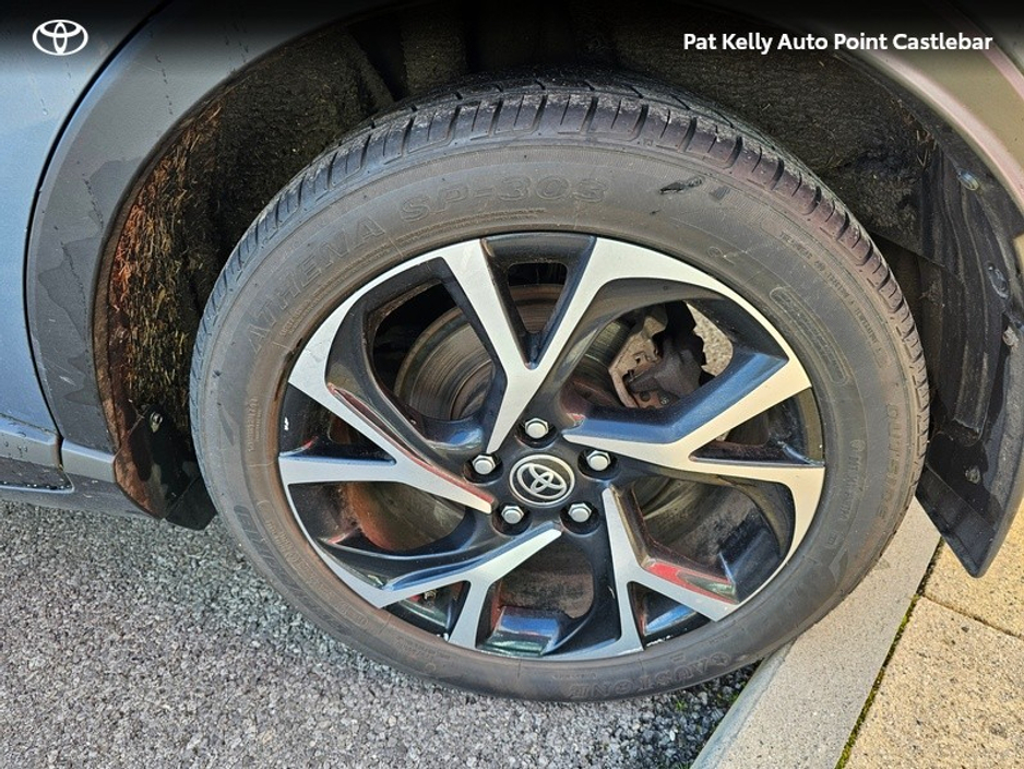 2021 Toyota C-HR - image 17