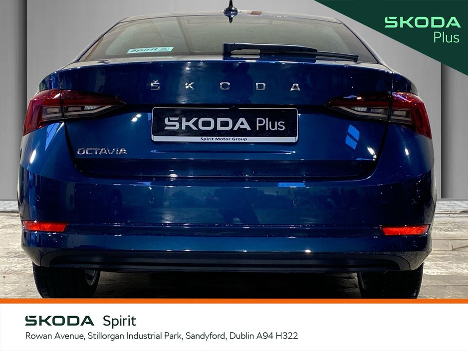 2023 Skoda Octavia - image 12