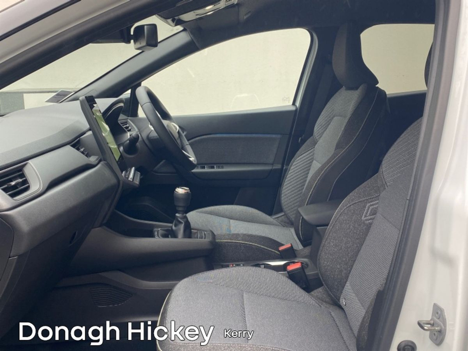 2026 Renault Captur - image 4