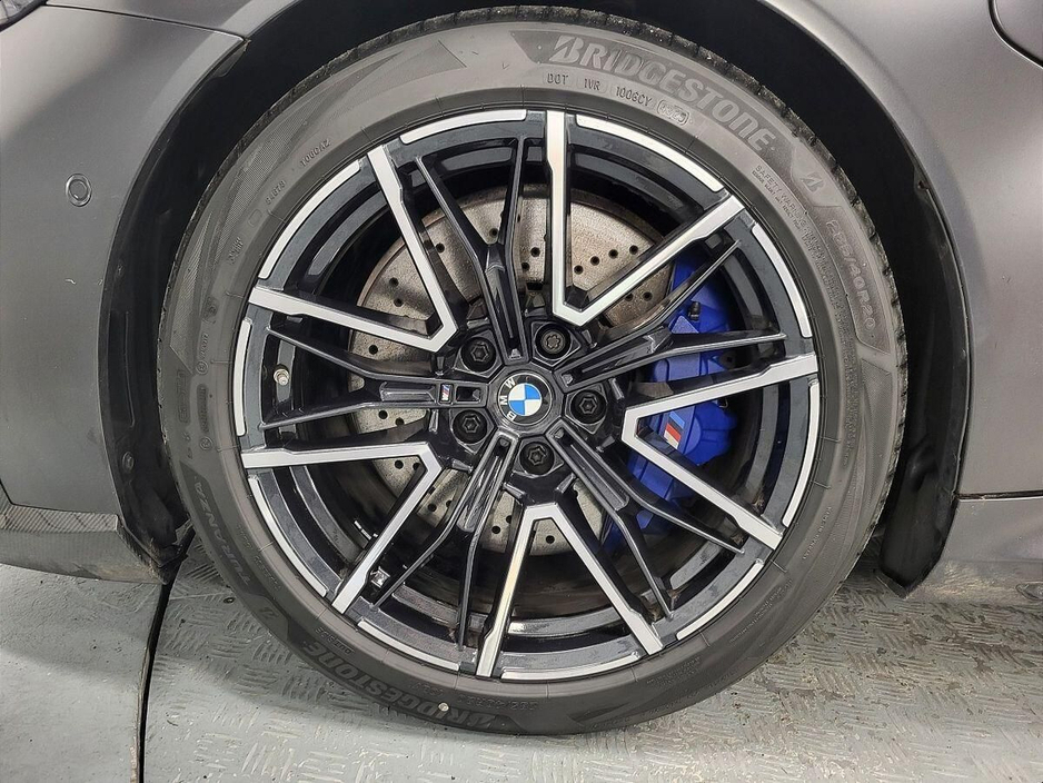 2025 BMW M5 - image 14