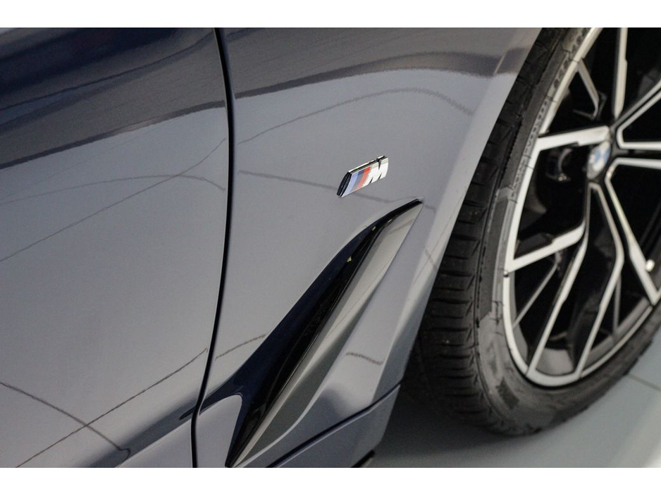 2022 BMW 5 Series 520D M SPORT €39,899