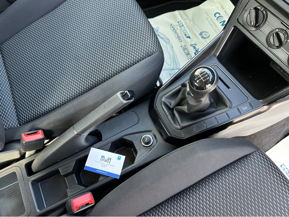 2021 Volkswagen Polo - image 17