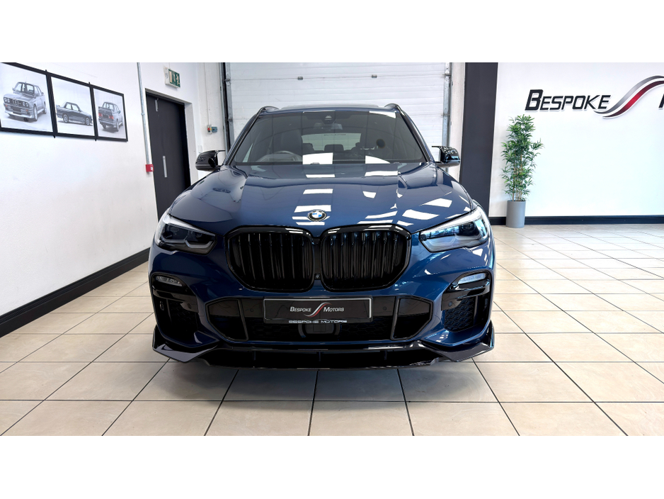 2020 BMW X5 - image 13