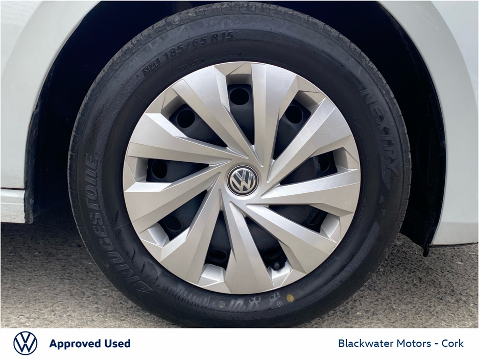 2018 Volkswagen Polo - image 9