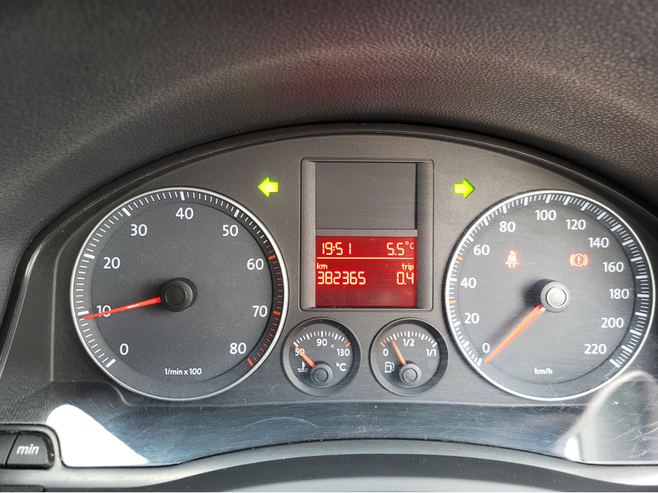 2007 Volkswagen Golf - image 17